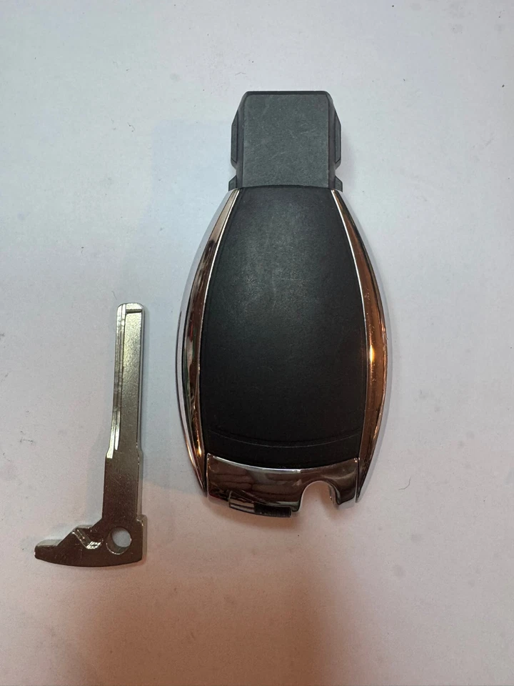 2006 -2012 Mercedes-Benz R350 OEM Keyless Car Remote FOB 4B NEW Key KR55WK49031 - Image 3 of 4