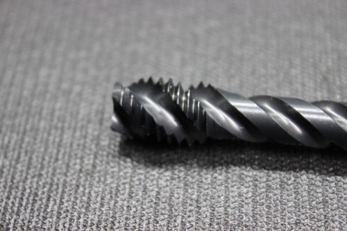 OSG Hy-Pro 1/2-13 NC 2B Spiral 3 Flöten Bodengewindebohrer - Bild 2 von 8