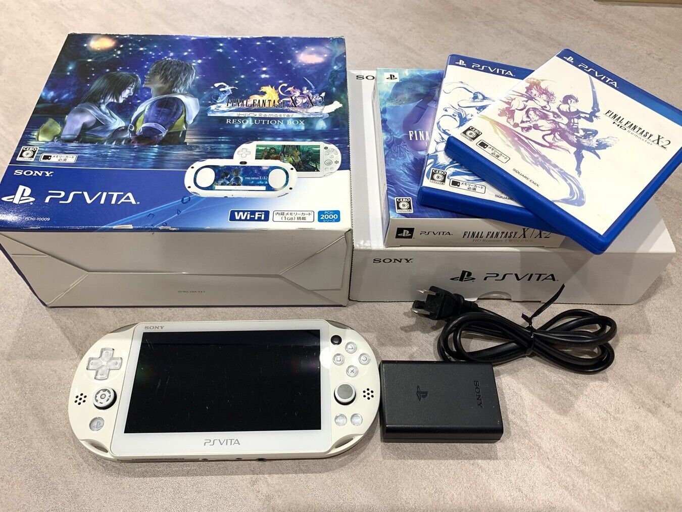 Sony PS Vita Final Fantasy X/X-2 HD Remaster Resolution Console Box Soft  Japan