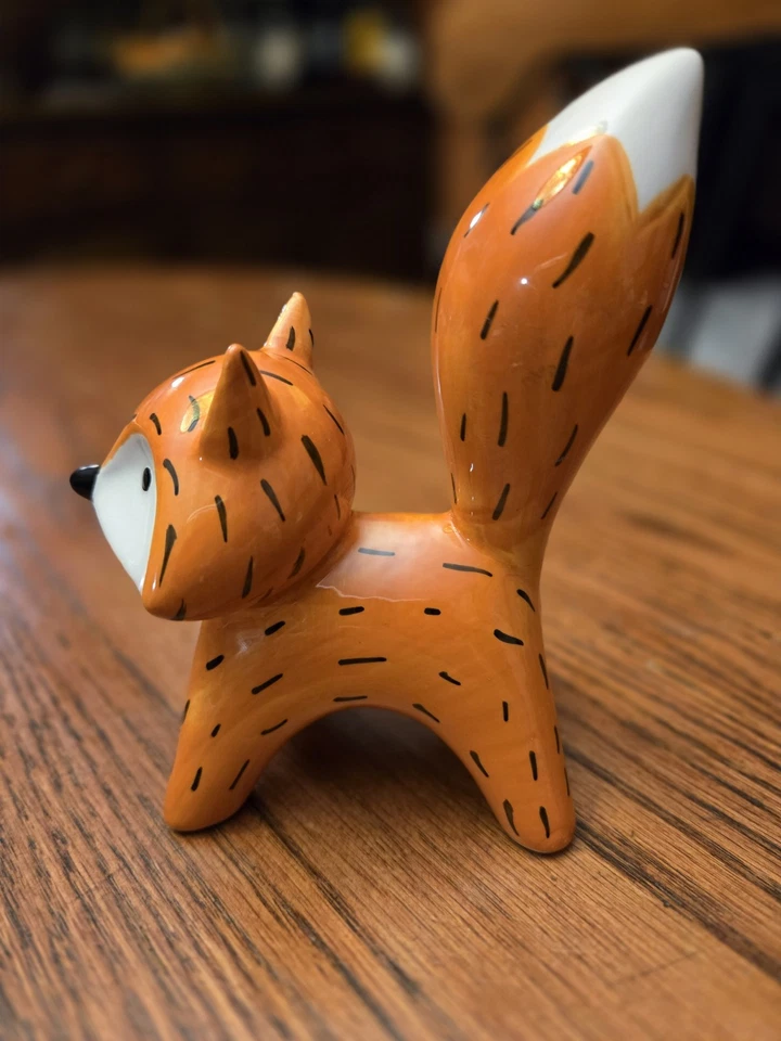 Estatuilla de cerámica Woodland Fox Foto 3 de 4