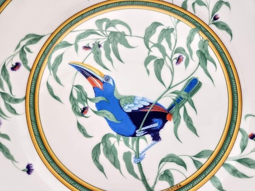 Hermes Paris Porcelain "TOUCANS" 9.9' DINNER PLATE - Picture 2 of 7
