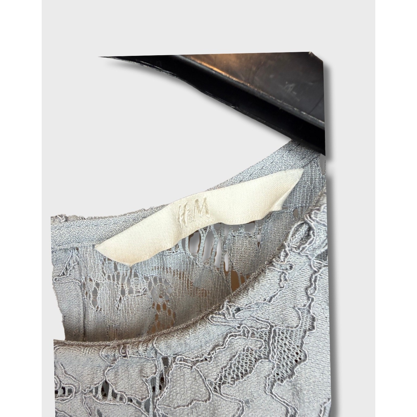 H&M Lace Yoke Ruffle Dress – Tailored Fit Size S thumbnail 7