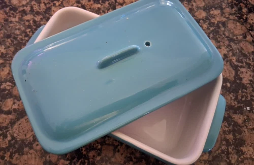 Pyrex Vintage Turquoise Butter Refrigerator Dish with Lid Beautiful Rare