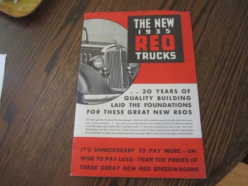1935 REO TRUCK SALES BROCHURE .5  1.5 ton PICKUP PANEL VAN DUMP STAKE SCREEN SID