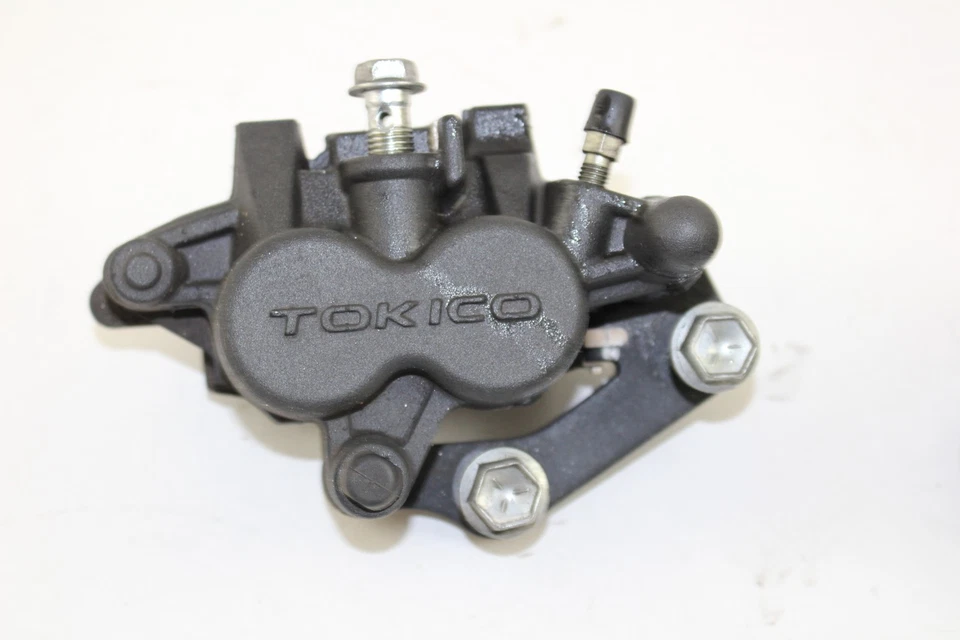 04-11 Juego de pinzas de freno delanteras Suzuki DL650 Vstrom 650 Foto 2 de 4