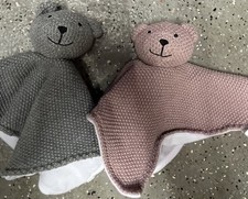 2 süße Kuscheltiere Teddys grau und rosa -gekauft nicht gestrickt