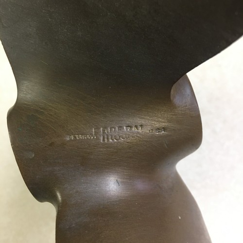 Chris Craft Federal 7947 Brass 3 Blade RH Propeller 15x12P Bore 1.25" - Damaged - Picture 4 of 24