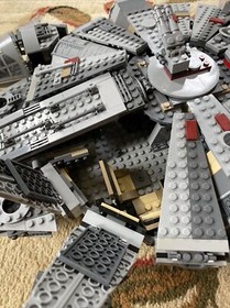 LEGO Star Wars: Millennium Falcon (75105)