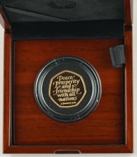 2020 BREXIT 50 PENCE VOTE LEAVE 50P GOLD PROOF COIN - complete