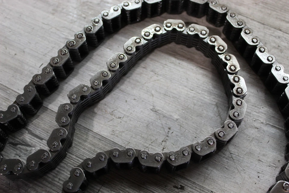 Ski-Doo Summit X 800r 2008 PTek cadena de transmisión de pista 106 eslabones Foto 2 de 4