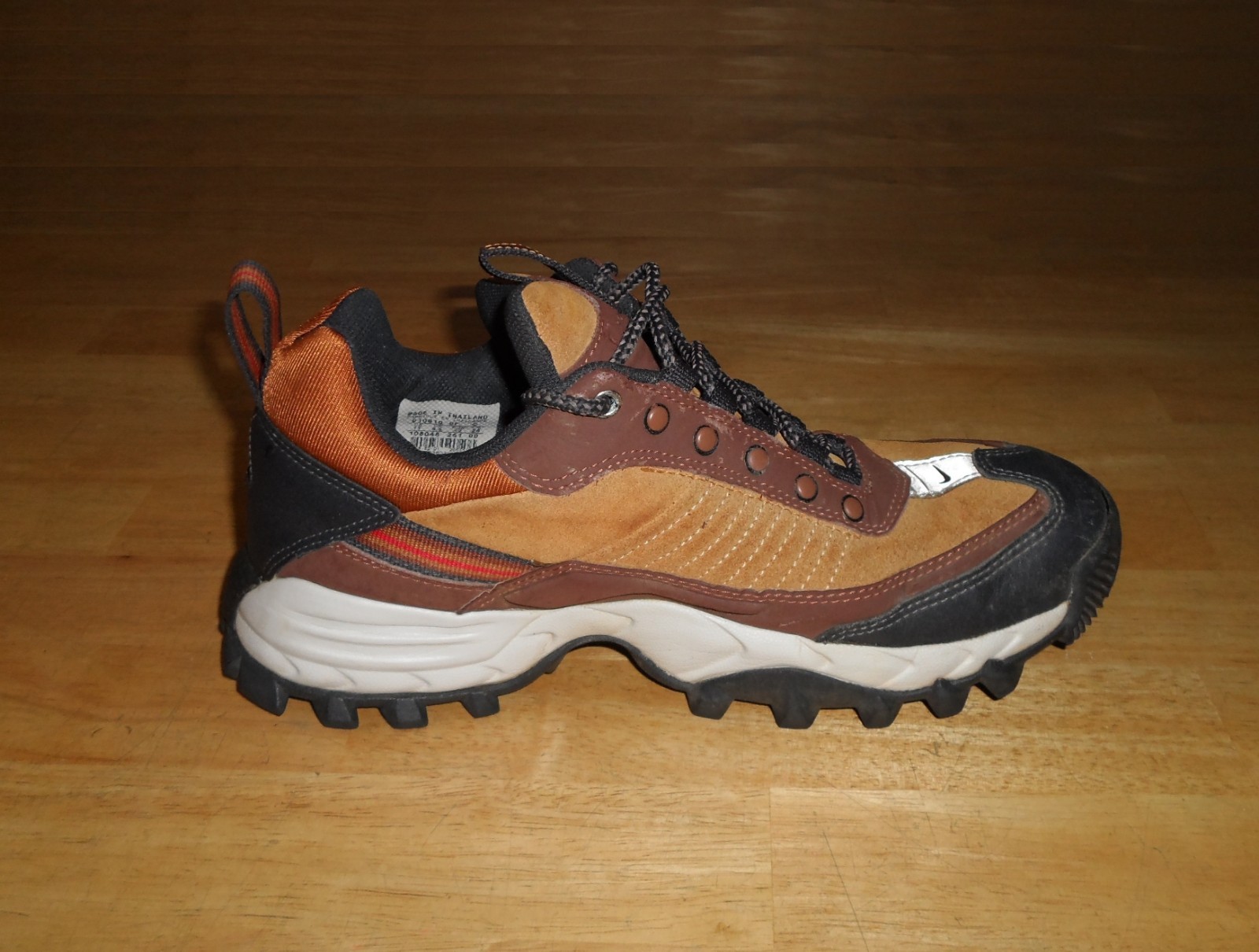 Womens 2001 Nike Air ACG Brown Shoes Ladies Size 11 Vintage Y2K 2000s image 8