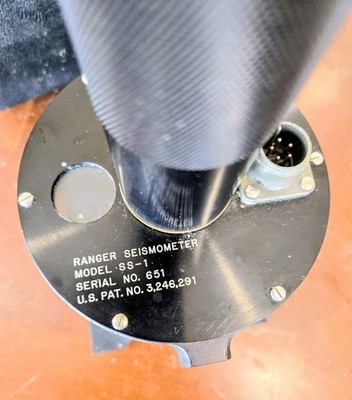 Kinemetrics SS-1 Seismometer Model Ranger Serial No. 651 with Case