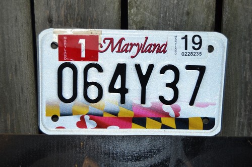 2019 MARYLAND STATE FLAG EMBOSSED MOTORCYCLE LICENSE PLATE #064Y37