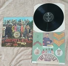 Beatles Sgt Pepper`s Lonely Hearts Club Band Vinyl LP. Re-Issue All Black Label.