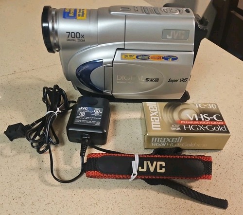 Caméscope JVC Super VHS GR-SXM265U – Zoom 700x – Pour Pièces / Non Testé