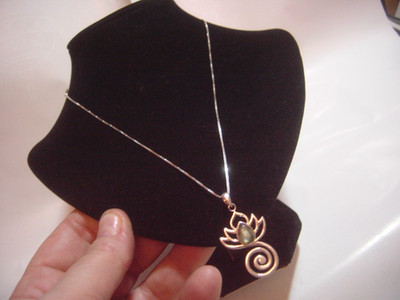 Massive Silber 20'' Box Kette mit unglaublich großen Labradorit Lotus Blatt Anhänger