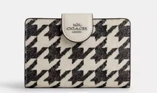 NWT COACH Women’s Medium Corner Zip Wallet With Houndstooth Print CJ680 Cream