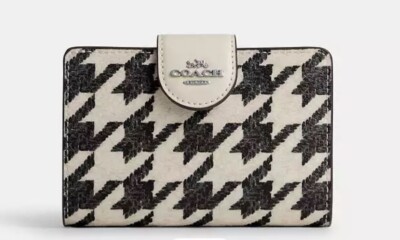 NWT COACH Women s Medium Corner Zip Wallet With Houndstooth Print CJ680 Cream