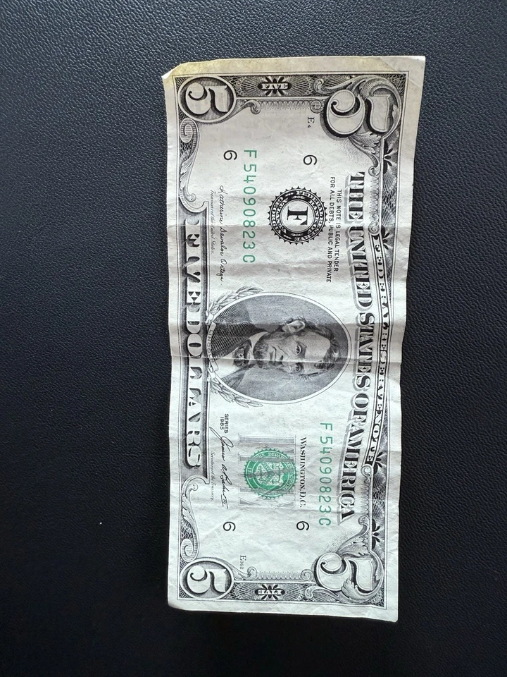 Billete de 5 dólares raro desde 1985 Foto 2 de 2