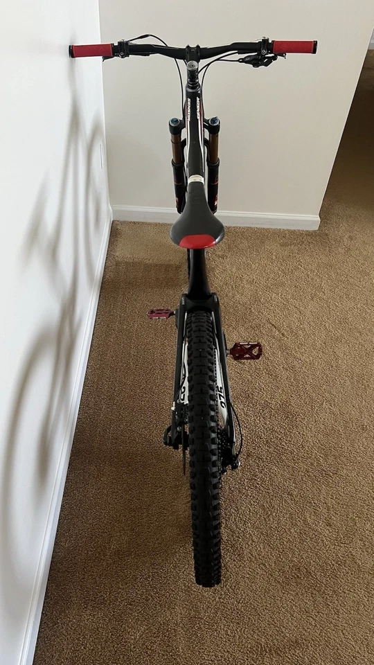 GT Sensor Carbon Team 27.5 Full Suspension  Mountain Bike in good condition. - Image 4 of 4