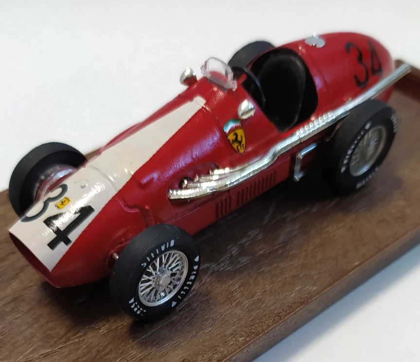 BRUMM SERIE ORO 1:43 AUTO DIE CAST FERRARI 500 F.2 180 HP 1951-1953 ROSSO R167 - Immagine 2 di 2