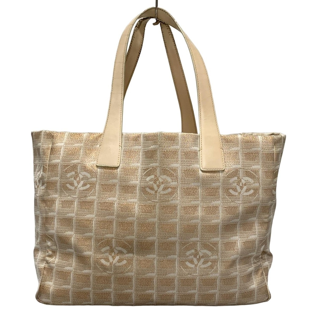 Chanel New Travel Line Tote MM in Pink White Leather Preowned