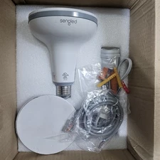 Sengled SNAP 2 HD Floodlight Camera w Motion Sensor Light & Fixture w/ Wi-Fi