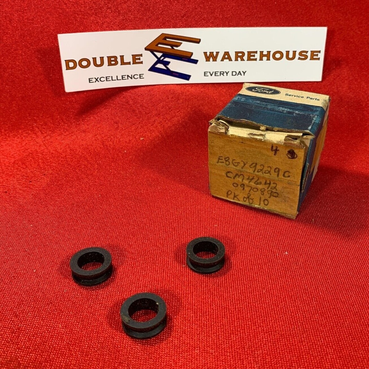 トム NOS OEM Ford CM4642 E8GY9229C Grommet Fuel In LOT OF THREE