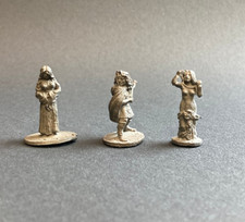 Ral Partha D D Miniatures 1970s lot of 3 female figures