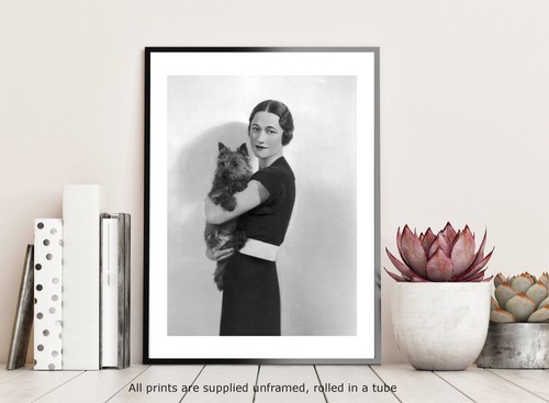 Photo Wallis Simpson & her dog 1935 vintage photo print poster gallery wall art - Picture 2 of 9