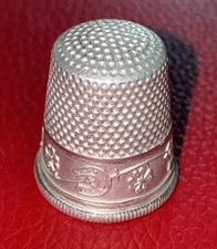 Fingerhut Aluminium Glückssymbol Hufeisen & Kleeblatt Thimble