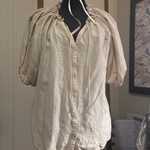antonio melani Shirt Size Large Beige Bottom Up