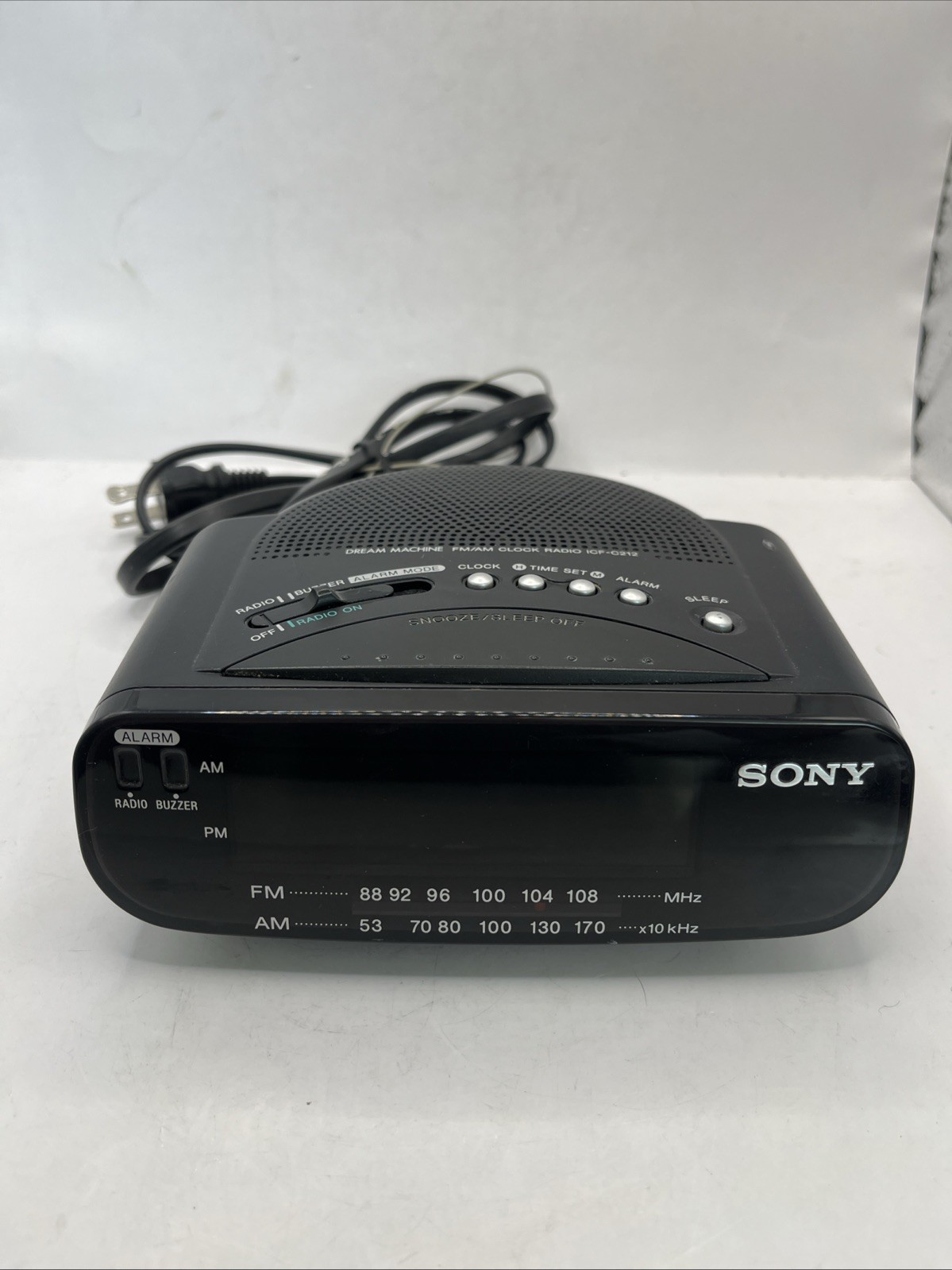 SONY ICF-C212 Dream Machine AM/FM LED Alarm Clock Radio Snooze Battery Backup