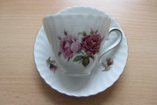 AK Alboth Kaiser *Moosrose* 2tlg. Mokkatasse mit Untere        Vitrinenqualität