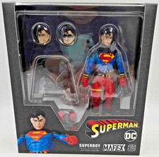 MAFEX No.232 DC Superman Superboy