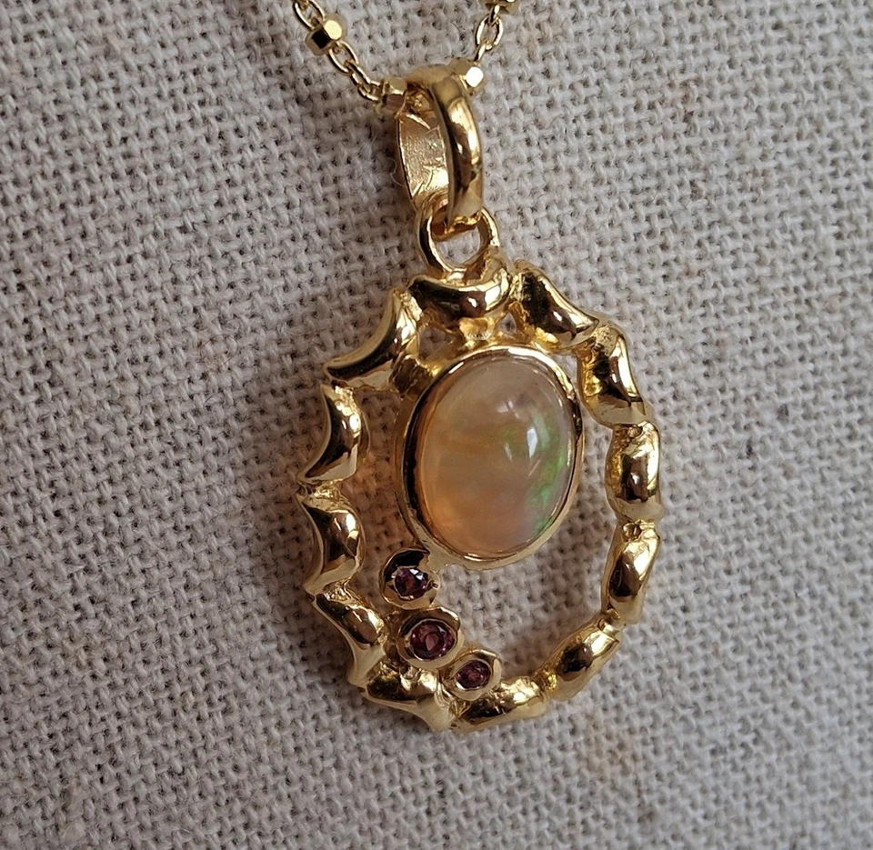 PENDENTE SU CATENA IN ARG. STERLING 925 DORATO CON OPALE ETIOPE NATURALE - Immagine 4 di 4