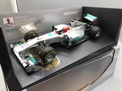 F1 MERCEDES AMG Petronas Michael Schumacher 2012 1/18 MINICHAMPS 110120077