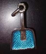 Vintage Fine Shape Palette Pendant in Silver 800 Enamel - Italian Punch 