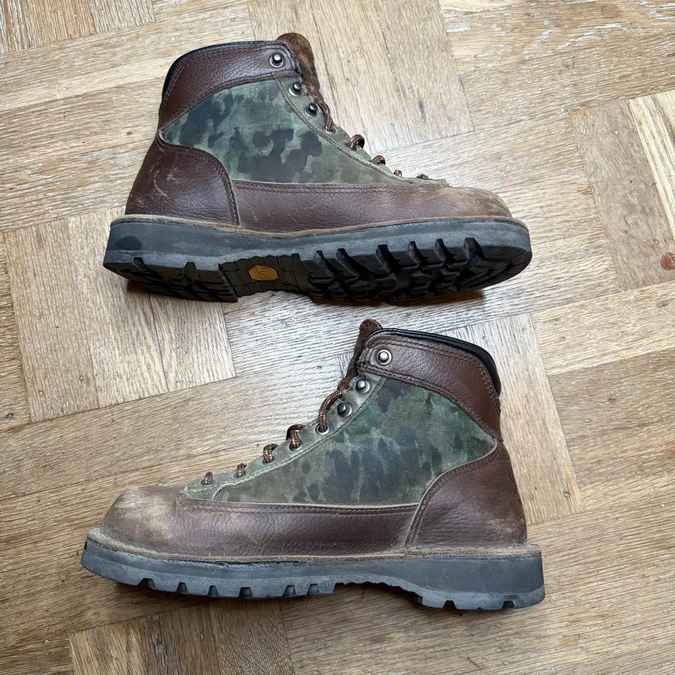 Bota de Senderismo Danner Ridge Taylor Stitch Camuflada Pintada Minorista $470 Limitada Foto 2 de 4