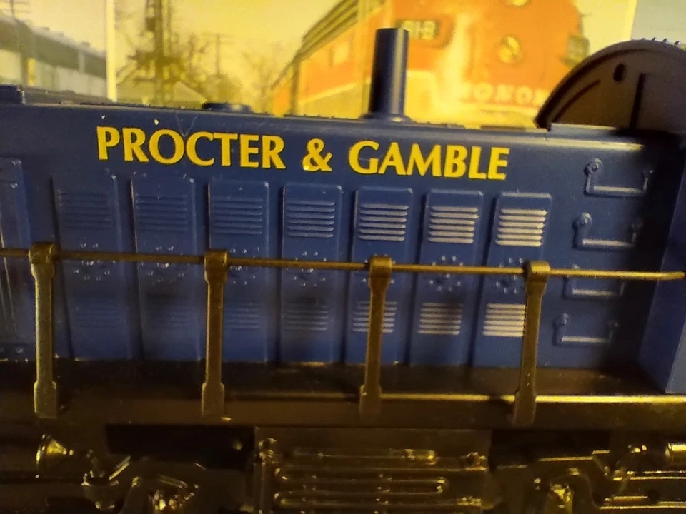 K-Line O /O27 Gauge 1990 Procter & Gamble Dual Motor Diesel Engine MP-15 - Image 4 of 4