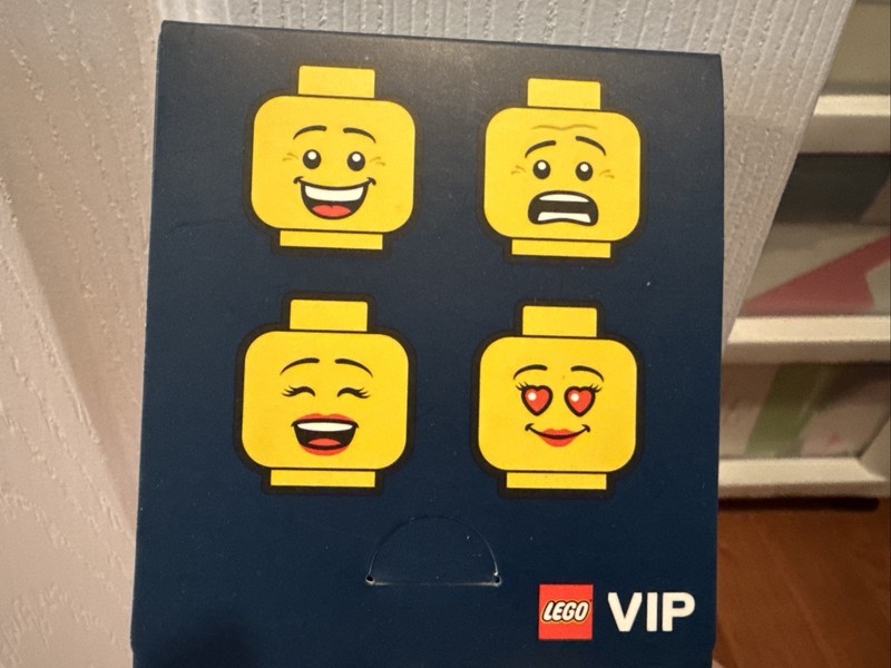 New In Box Lego VIP Exclusive Edition 5007623 Minifigure Head Coaster Set Of 4