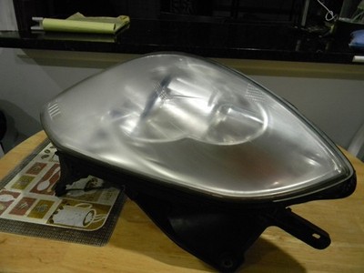 Fits 2008-2012 Buick Enclave Right Headlight OEM_22777930 Passenger side Used
