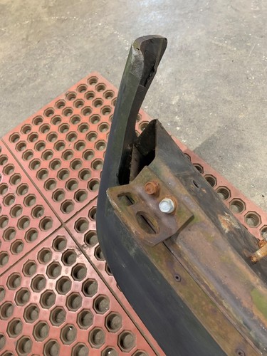 MG MGB • Original Rear Rubber Bumper, Black. Used. MG6082 - Picture 17 of 20