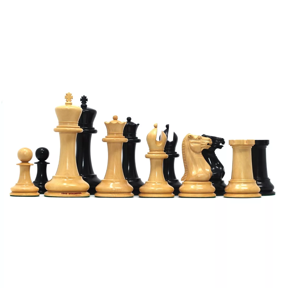 1849 Early Version Reproduced 4.4 Chess Set in Natural Boxwood/Ebony