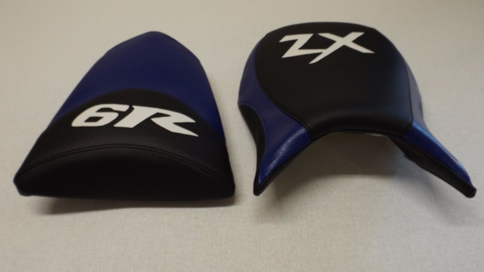 KAWASAKI ZX6R FRONT & REAR 05 06 BLACK/BLUE/WHITE CUSTOM SEAT COVERS