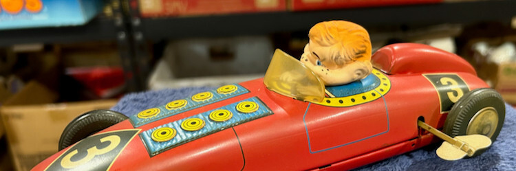 RARE HOWDY DOODY 1950's Race Car Wind Up Tin Toy