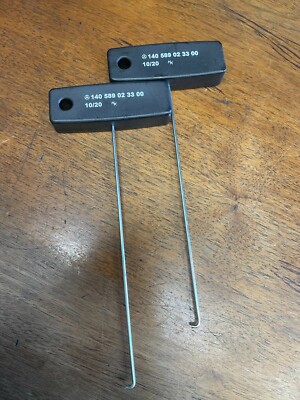 Mercedes-Benz MB Instrument Cluster Removal Pulling Hook