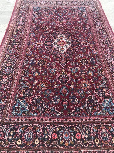 AN AUTHENTIC KHASHAN RUG