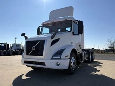 2020 Volvo VNR64T300 Daycab Semi Trucks Automatic