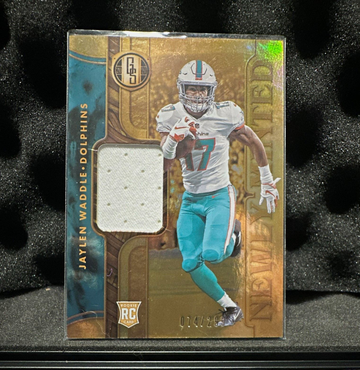 Panini 2021 Gold Standard Jaylen Waddle RC Newly Minted MEM #NMM-JW /299